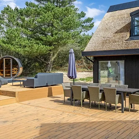 Hejdie - 750m From The Sea By Interhome